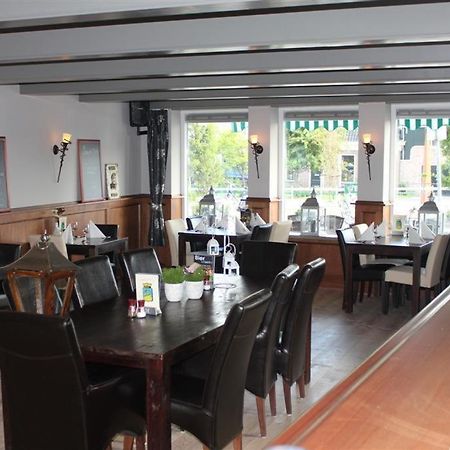 Stadsherberg 'Het Wapen Van Ijlst' Ngoại thất bức ảnh