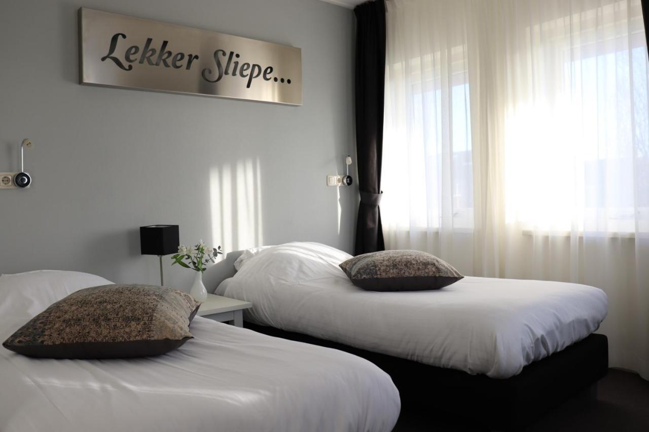Stadsherberg 'Het Wapen Van Ijlst' Ngoại thất bức ảnh